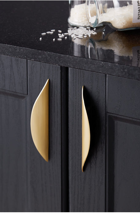 Half Moon Finger Edge Cabinet Handles Door Hardware